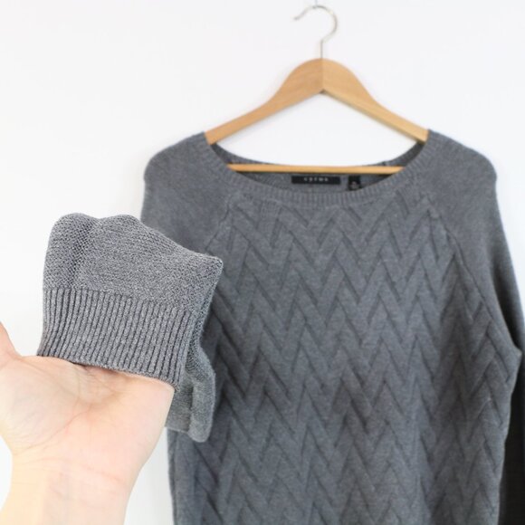 *Cyrus Grey Cable Knit Crew Neck Sweater - Picture 4 of 6